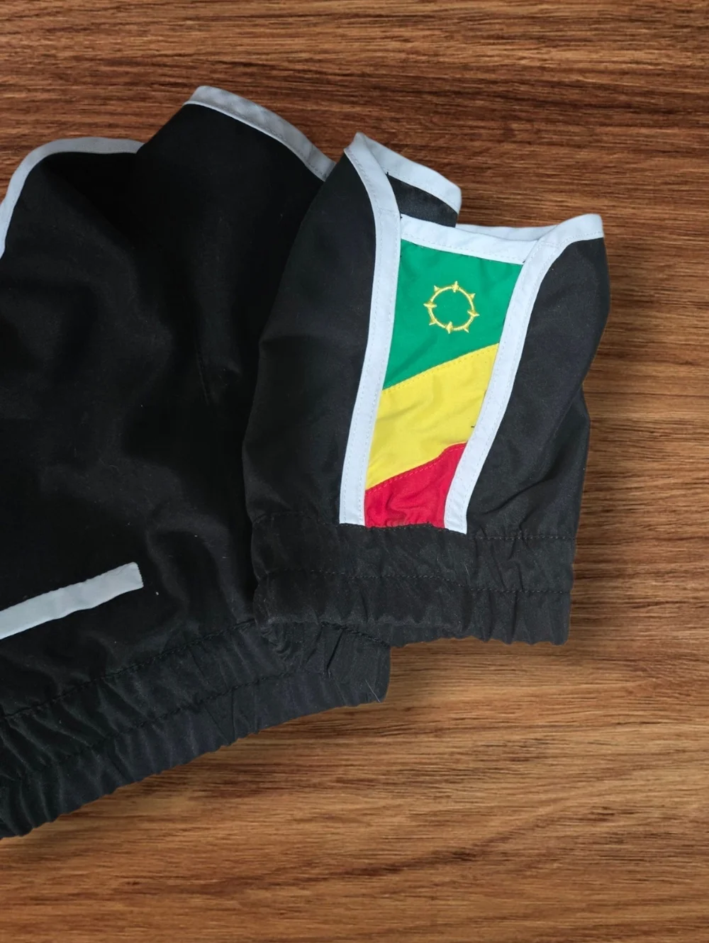Empyre 90s Vintage Black Athletic RASTA Running Shorts with Red Green Yellow - Picture 3 of 5